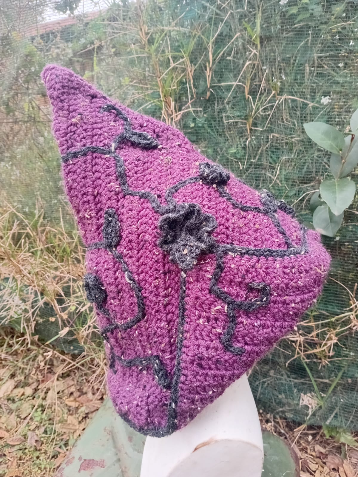 Midnight Ivy Druid Hat