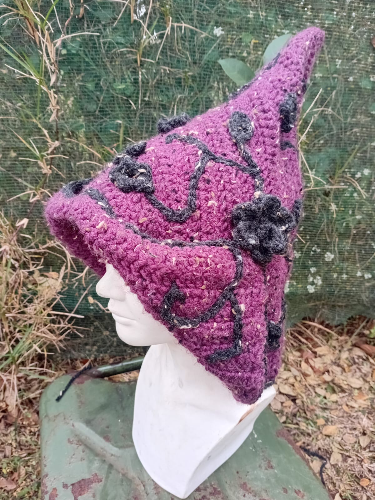 Midnight Ivy Druid Hat